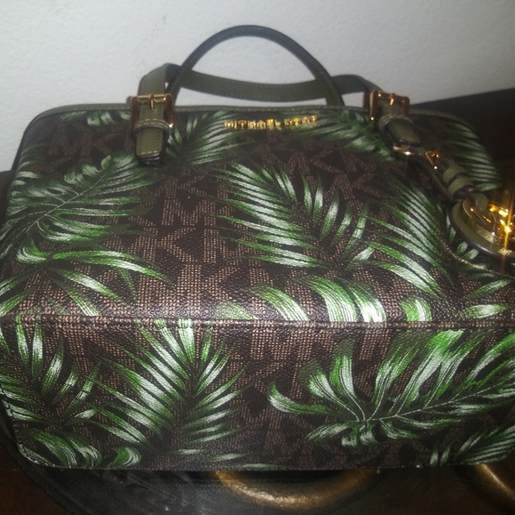 Michael Kors Jet set brown Olive 🌴 Palm xs tote - Picture 4 of 6